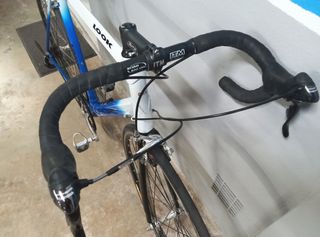 Bicicleta de carbono de carretera