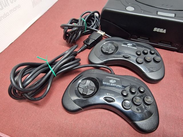 Lote Sega Saturn + accesorios + juegos