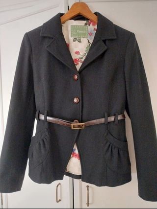 Blazer de paño negra con cinturón