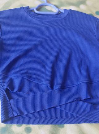 Jersey azul de Bershka, talla XS
