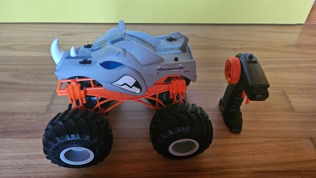 Motos Monster con teledirigido como nuevo