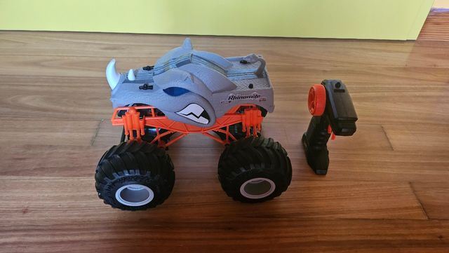 Motos Monster con teledirigido como nuevo