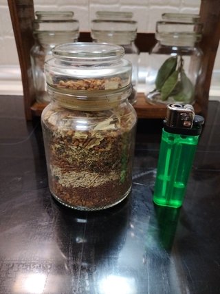 ESTANTERÍA ESPECIERO