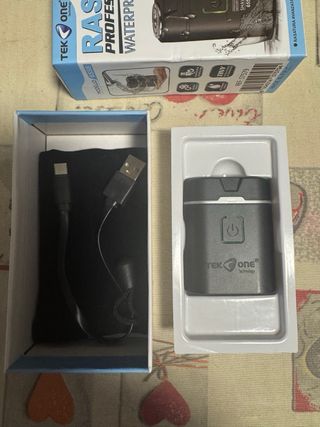 Rasoio elettrico, da viaggio, impermeabile.