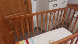 Cuna bebé madera Entrega Montada Granada o Alcalá