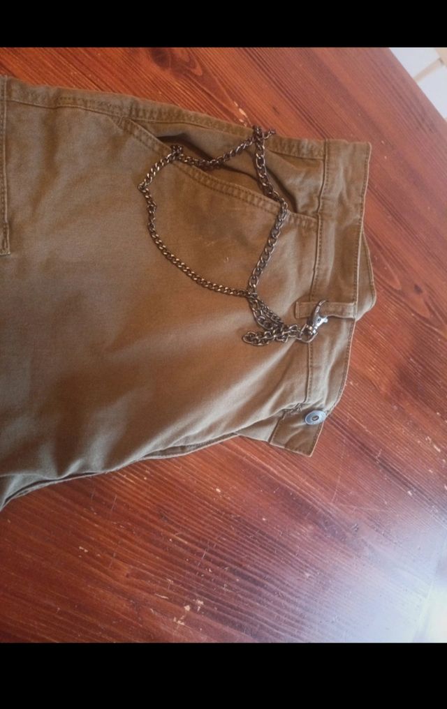 Pantalone cargo verde militare