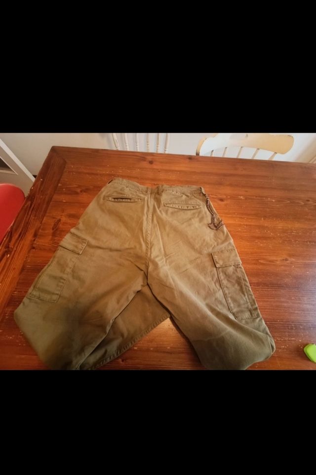 Pantalone cargo verde militare