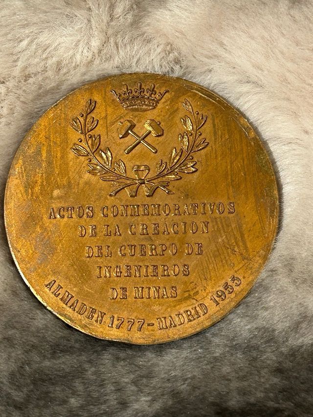 Medalla conmemorativa ingenieros de minas Año 1955