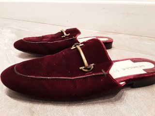 Zapatos terciopelo burdeos n38,5