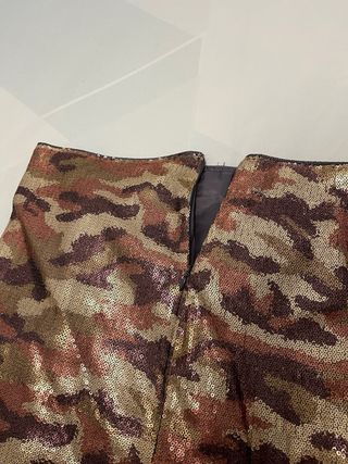 Falda camuflaje tachuelas