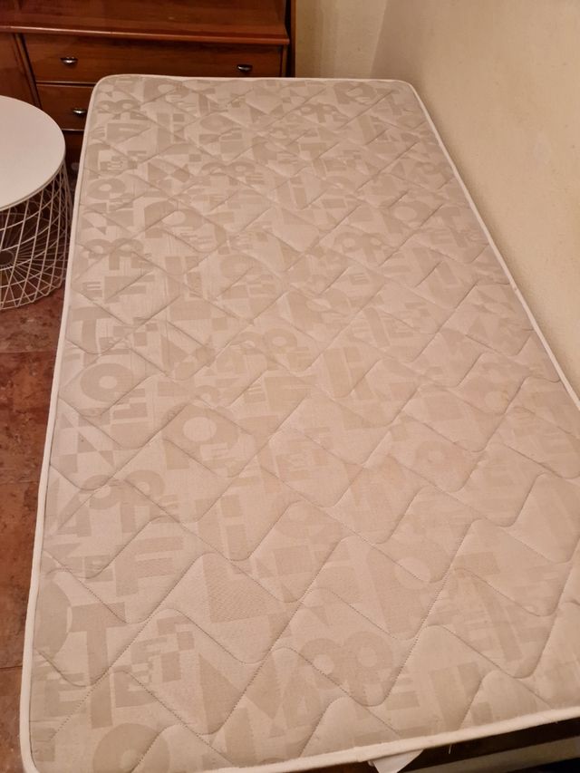 Somier con patas 105 por 190