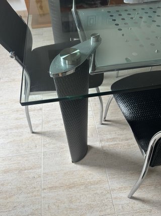 Mesa comedor de diseño y 6 sillas