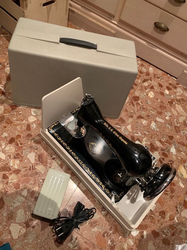 Maquina De Coser ALFA