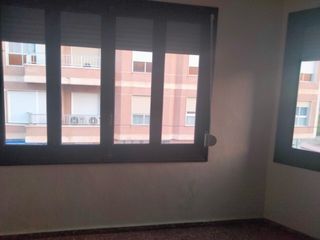 ventana de 100x138 con instalacion 
