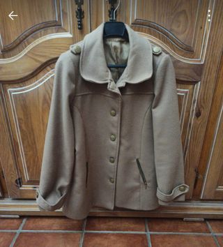 Chaquetón color camel
