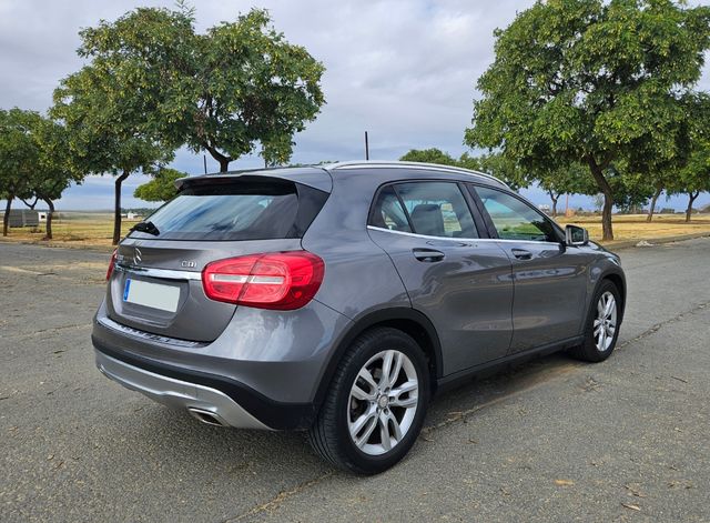 Mercedes Gla IMPOLUTO