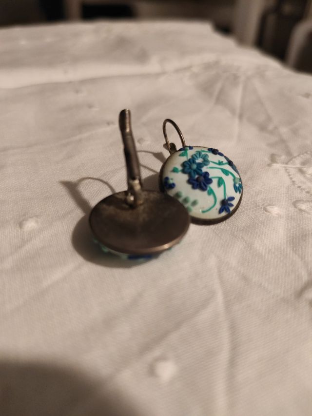 Pendientes hechos a mano