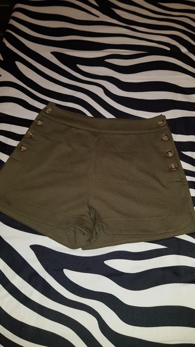 Pantalon corto kaki invierno