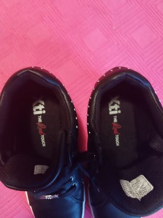 Zapatos botines deportivas