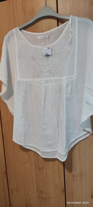 Blusas blancas
