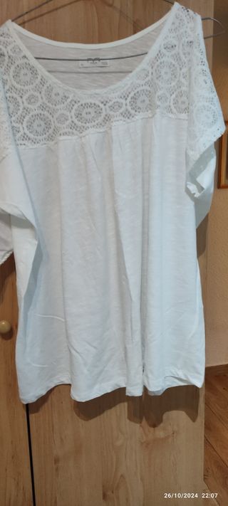 Blusas blancas