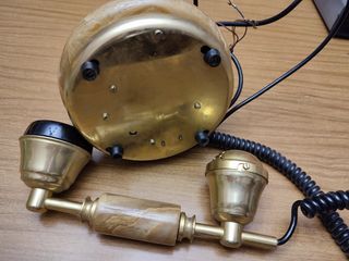 Teléfono antiguo mármol