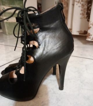 Scarpe nere donna