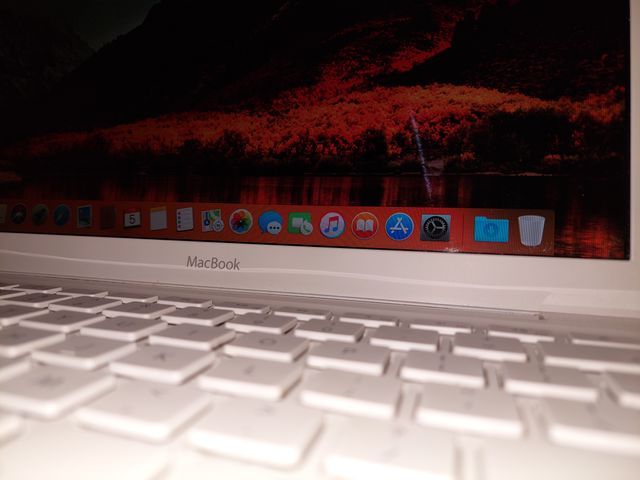 Apple MACBOOK 7,1-RAM 4GB-HDD 240GB-