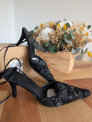 *Zapatos Tacon Joya T.36*