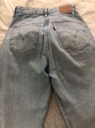 Levi’S RIBCAGE STRAIGHT 🩵