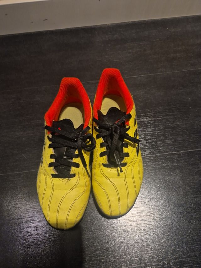 Copa Adidas niño talla 36