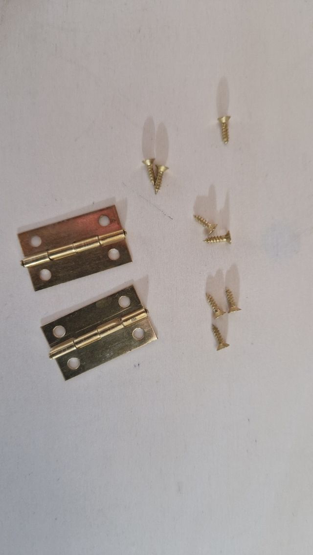 1 Scatola contenitore in legno