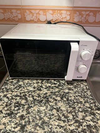 Microondas casi nuevo