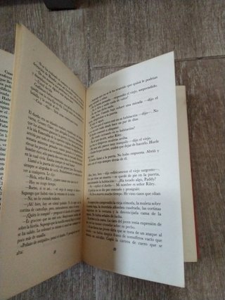 Libro LA ISLA DE LAS TORMENTAS de ken follet