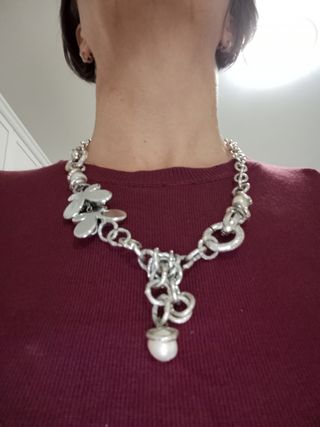 Collane di bigiotteria varie