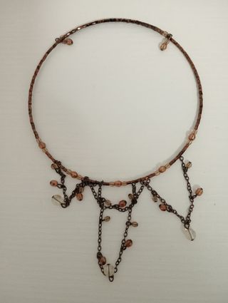 Collane di bigiotteria varie