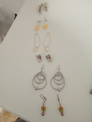 Orecchini di bigiotteria vari