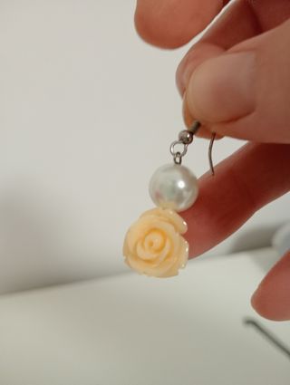 Orecchini di bigiotteria vari