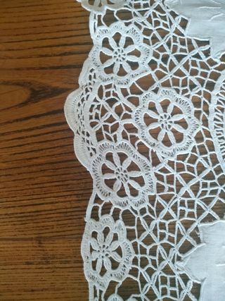 Centro pizzo ricamato uncinetto 125 x 125 cm