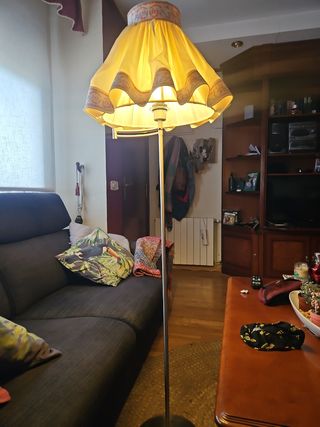 Lampara de pie de salon