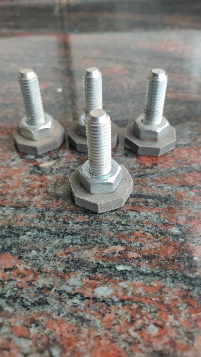 Tornillo pata lavadora Bosch