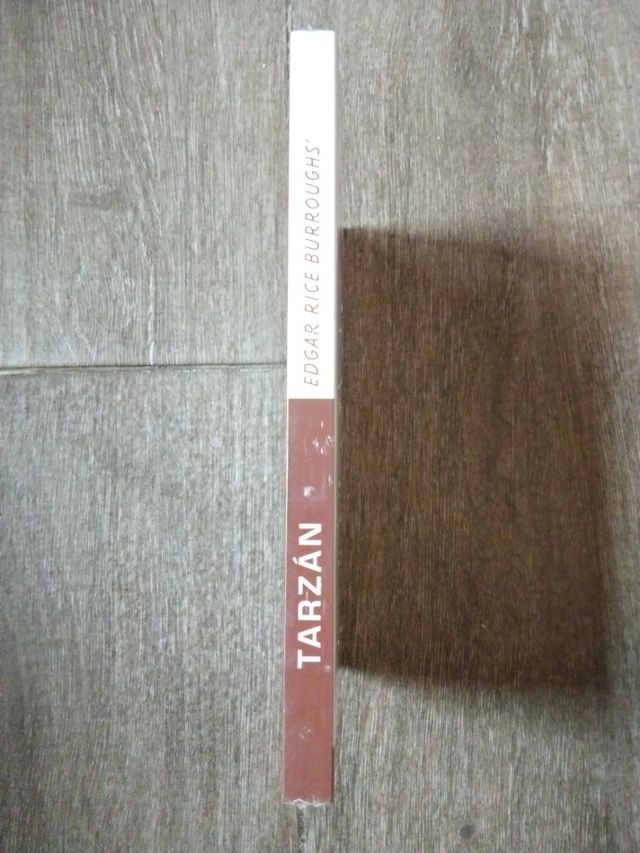 Libro clásicos del comic TARZAN