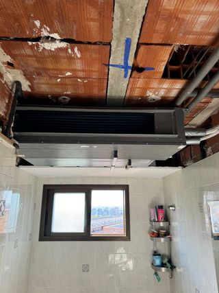Aire acondicionado por conductos instalado