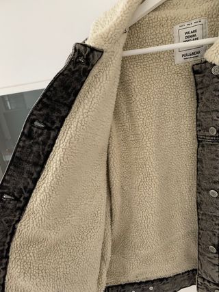 CAZADORA VAQUERA/ BORREGUITO PULL& BEAR