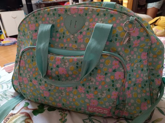 Mochila deporte y neceser a juego