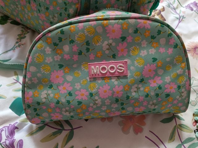 Mochila deporte y neceser a juego