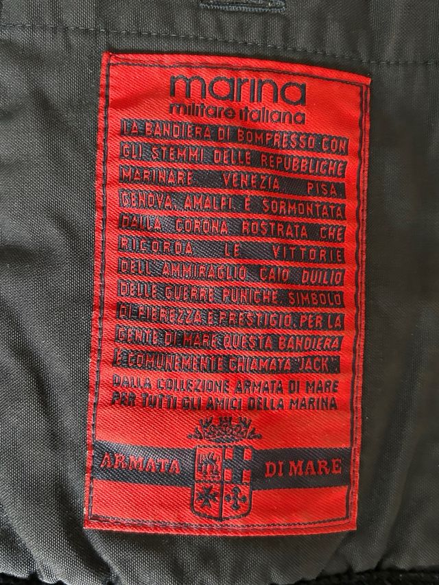 Giubbetto armata di mare