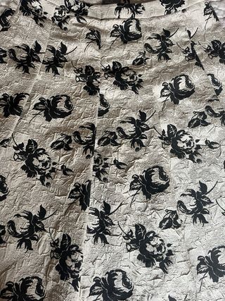 Falde de Rosas Negras de Fiesta Naf Naf