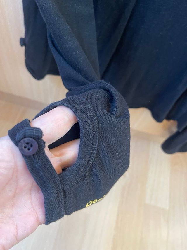 Camiseta Desigual negra mujer.