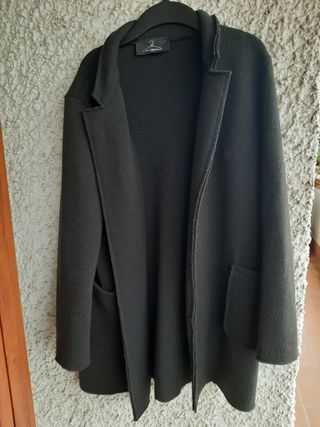 N. 2 giacche in maglia mezza stagione M